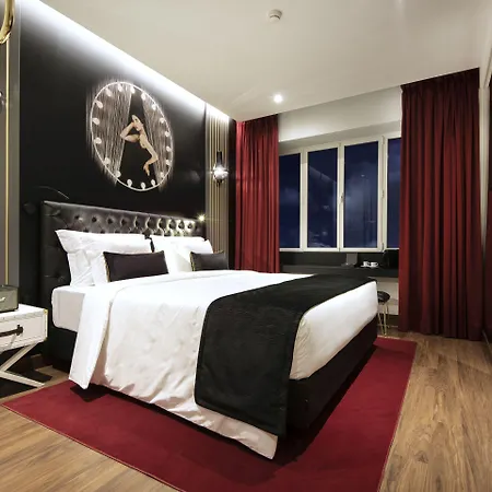 ホテル Maxime Boutique Avenida Da Liberdade (adults Only) 3*